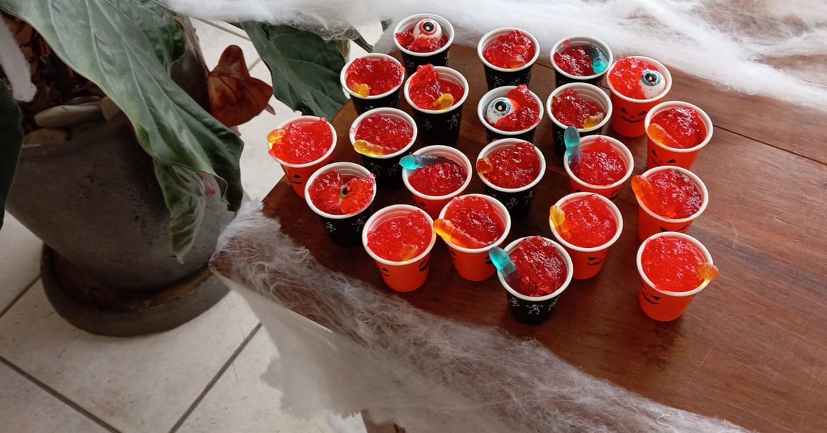 AnaTech17's tweet image. 🎃🧠 When precision meets playful – Halloween at Anatech! 👻💼

Sure, we usually deal in calibration, accuracy, and high-performance technology, but once a year, we let the data rest and let our inner mad scientists — and marketing mummies — take over.

Happy Halloween!

#Anatech