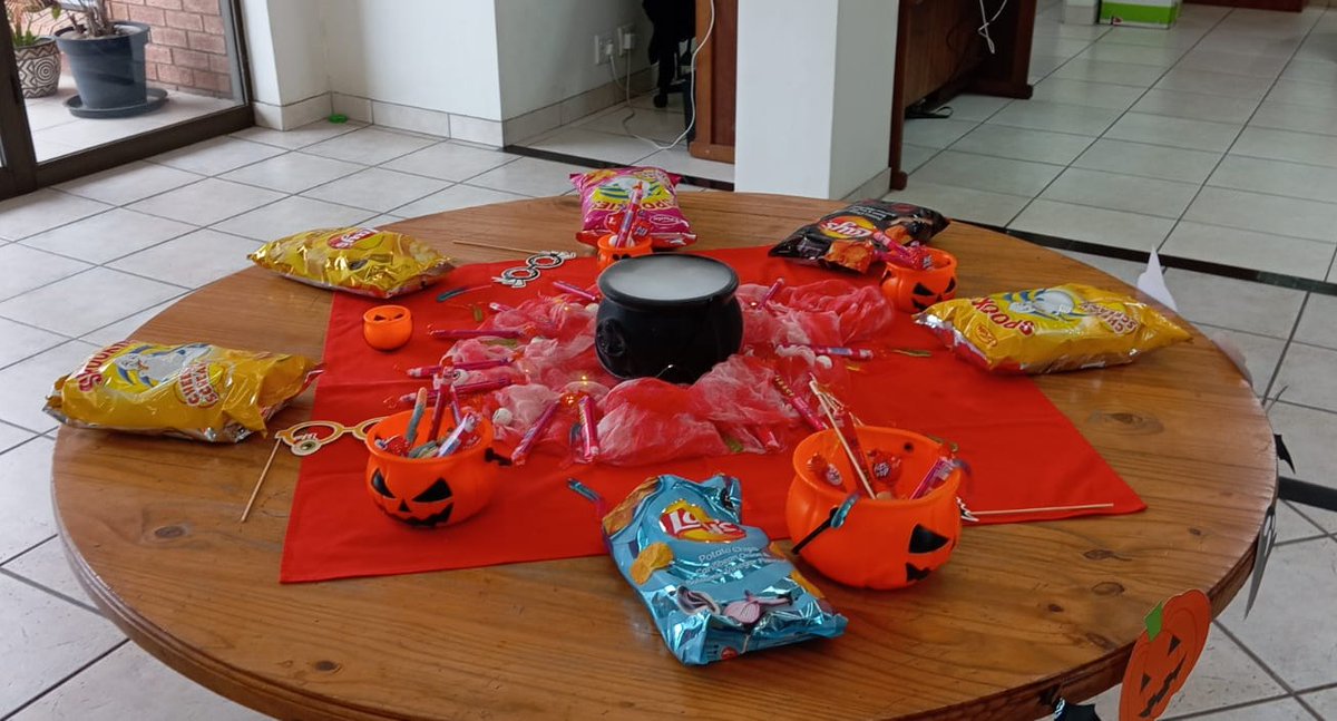 AnaTech17's tweet image. 🎃🧠 When precision meets playful – Halloween at Anatech! 👻💼

Sure, we usually deal in calibration, accuracy, and high-performance technology, but once a year, we let the data rest and let our inner mad scientists — and marketing mummies — take over.

Happy Halloween!

#Anatech