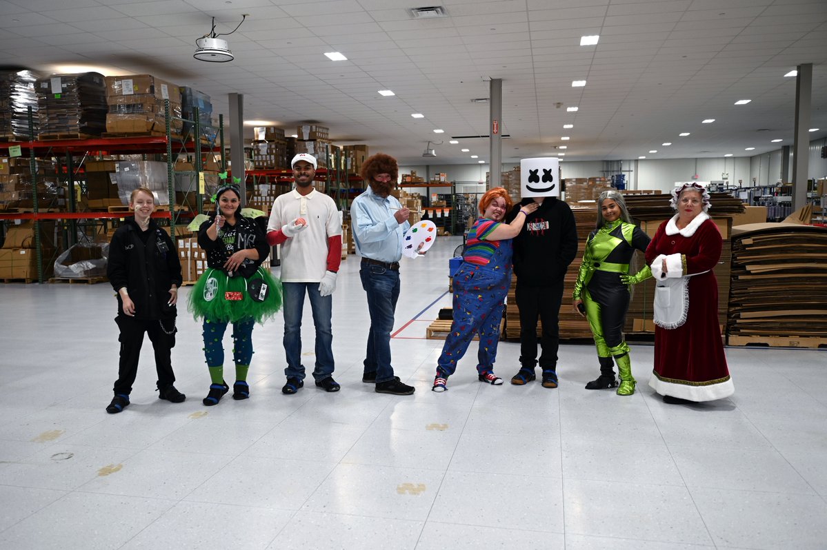 incap_group's tweet image. Happy Halloween to all our Incap colleagues, partners and friends! 👻🎃
Wishing everyone a fun and spooky celebration!
📸 Photos: Incap US team celebrating with a Halloween Costume Contest.