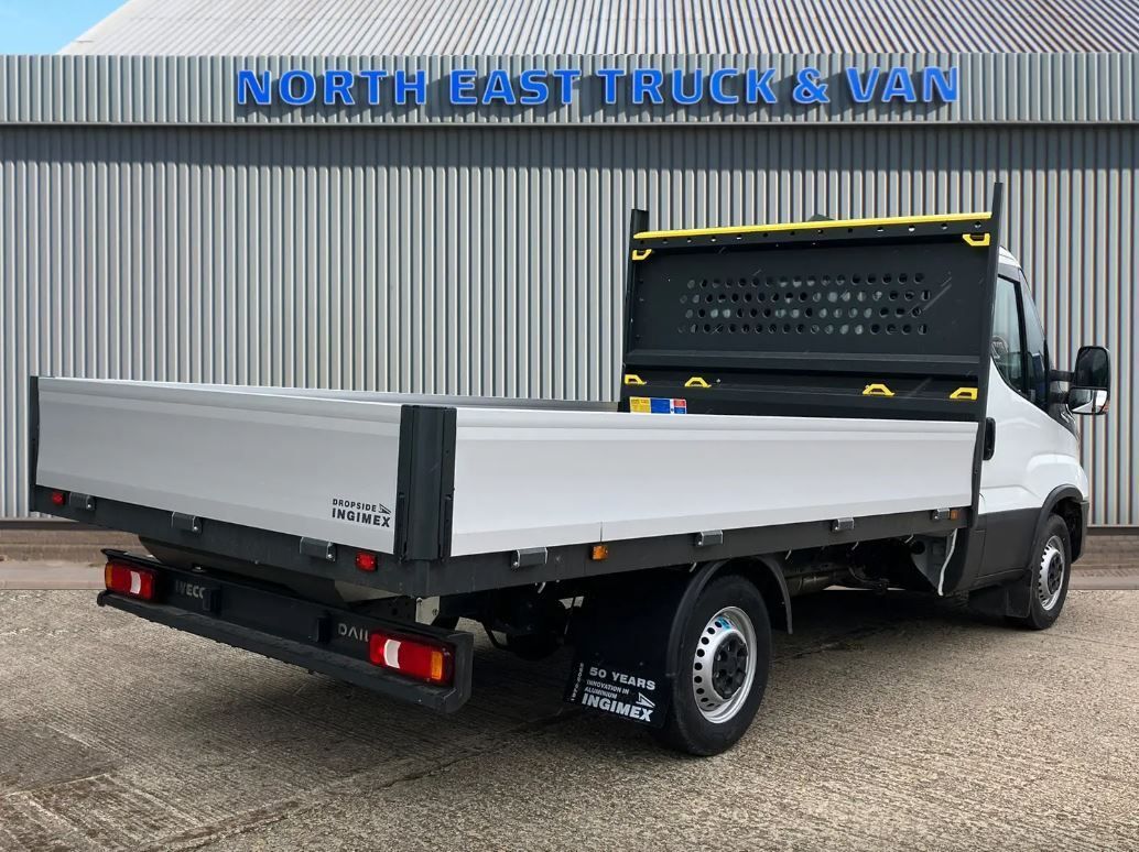NETVLtd's tweet image. ****IN STOCK DROPSIDE****

IVECO Daily 3450w/b Dropside with Ingimix body

Further details - buff.ly/co4NgqT 

Call 01642 370555 to book a test drive

#IVECO #Daily #Dropside #InStock