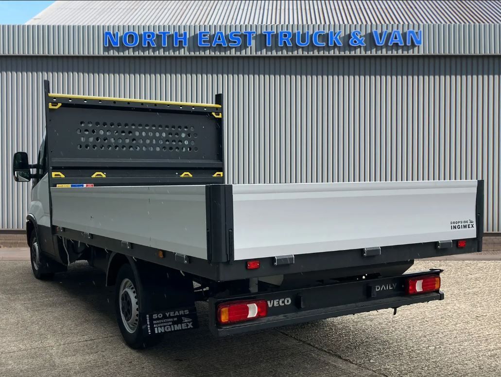 NETVLtd's tweet image. ****IN STOCK DROPSIDE****

IVECO Daily 3450w/b Dropside with Ingimix body

Further details - buff.ly/co4NgqT 

Call 01642 370555 to book a test drive

#IVECO #Daily #Dropside #InStock
