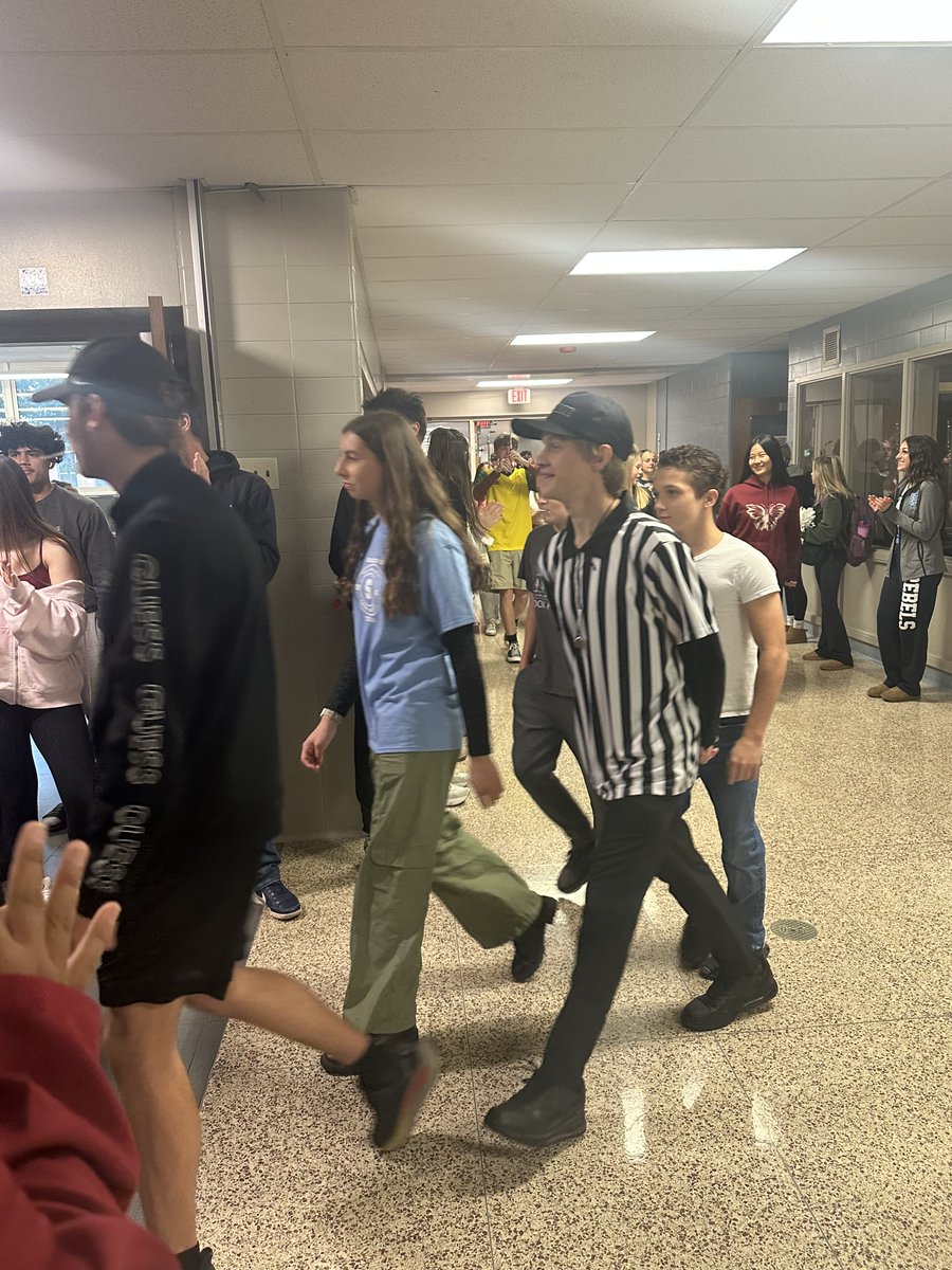 WESchools's tweet photo. 🏃♀️Look at who is on the run again - it's South Rebel Tillie O'Donnell! As she heads to the OHSAA State Cross Country Meet we wish her the best! 🏅 #WeAreRebels #WeAreWilloughbyEastlake https://t.co/4mM4h6ppNh