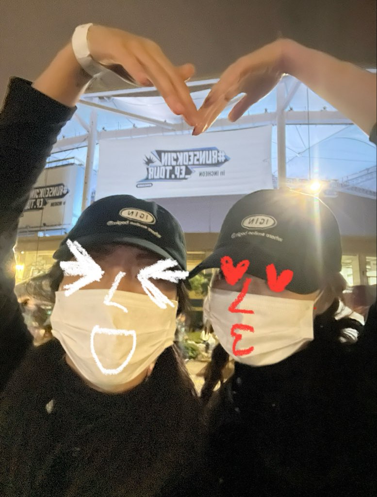 아,,쩜푸쩜푸,,,,진쨔 행보케따,,🍎
(이긴이는 없지만) 내일도 신나게! ୧(՞o̴̶̷̤  ̫ o̴̶̷̤ ՞)و