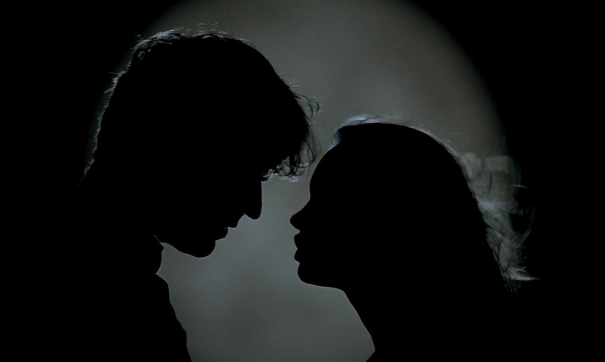 felsefebulvari's tweet image. &quot;O beni sevmeye başladığından beri kendi gözümde değerim arttı.&quot;

- Johann Wolfgang Von Goethe