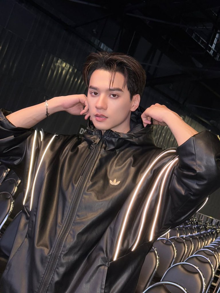 KengOfficialTH's tweet image. 311025 // Am I good enough for you?   
 ˙✧˖°📷 ༘ ⋆。˚
⁺⠀˒「  Instagram Post Update ─ Harit_keng  」७ ,
#HaritIGs
 
@Harit_Keng 
#KengHarit