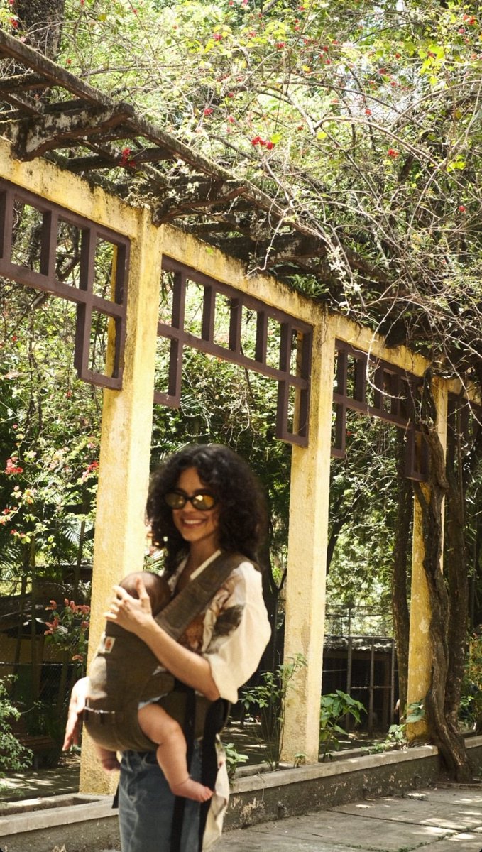 PortalRanu's tweet image. Manu e a baby Nara, muito amor 😍 

— Manu Gavassi via Stories