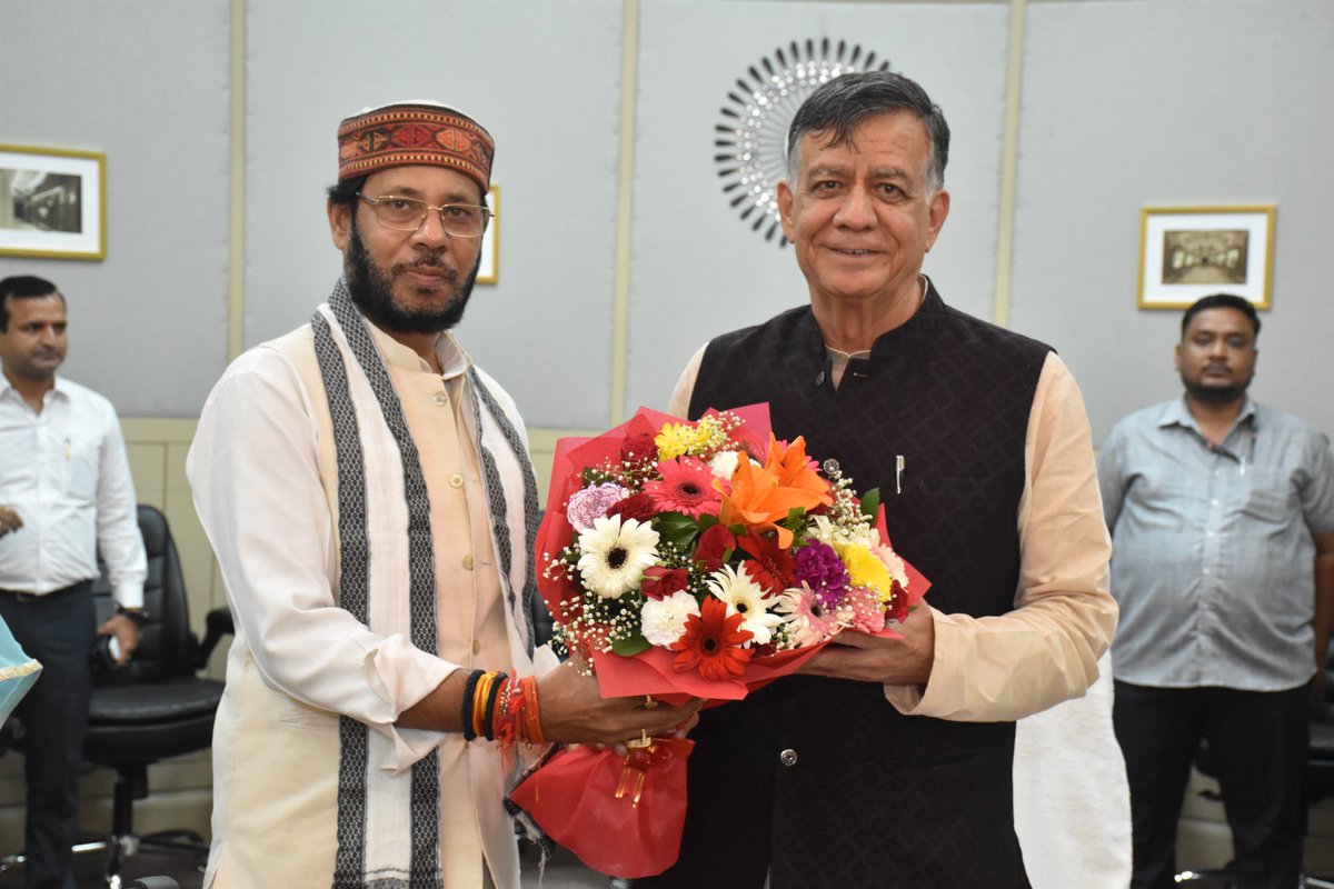 Manojpandeyweb's tweet image. आज विधानसभा में माननीय विधानसभा अध्यक्ष जी से आत्मिक भेंट मुलाकात हुई