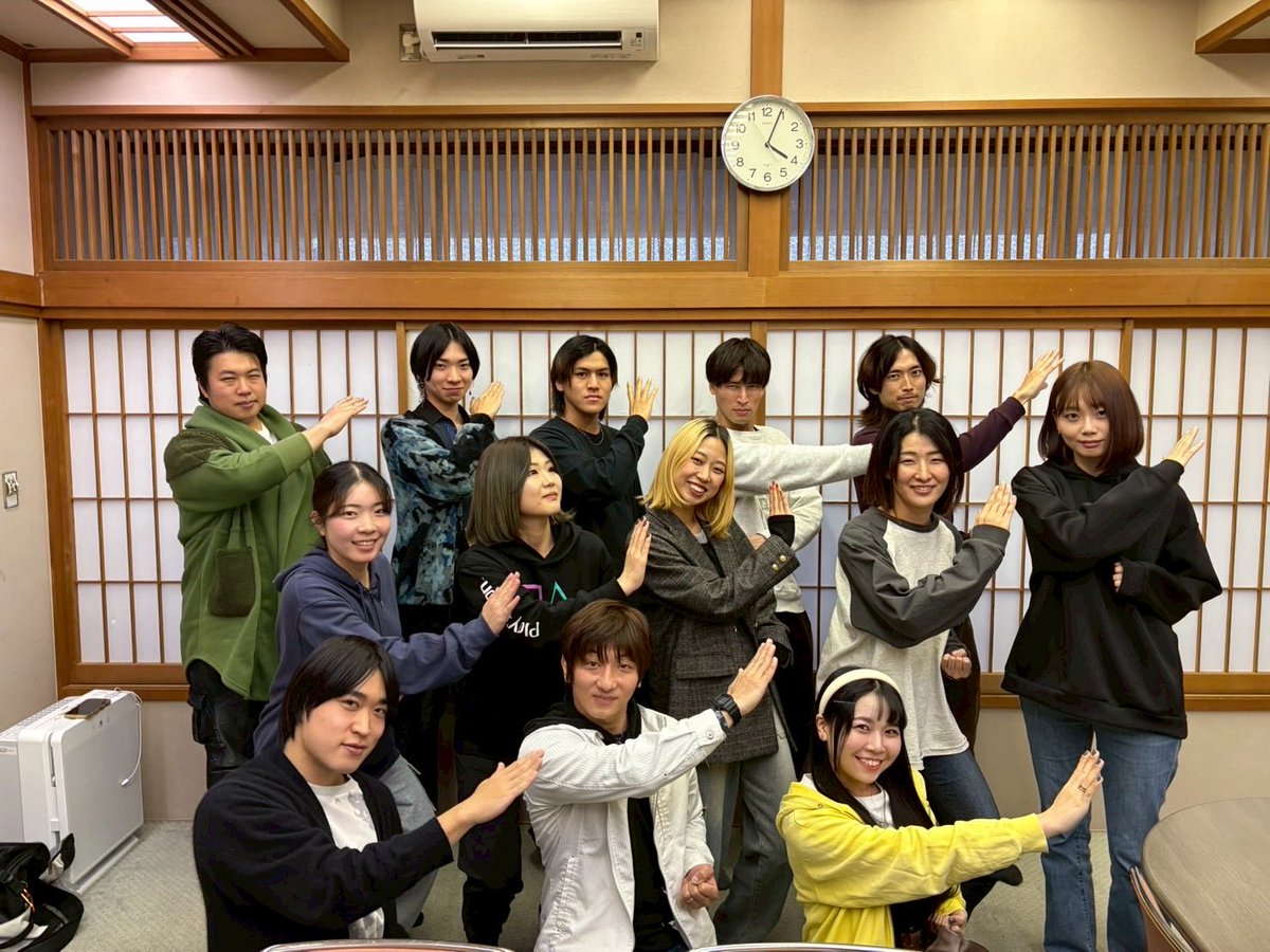 blacksunglay's tweet image. 今日は「サラリーマン！！！」の顔合わせでした😆

今回の舞台…

なんと…

主演を務めさせて頂き運びとなりました。

精一杯やらせて頂きますm(_ _)m

床の間企画 第1回公演

『サラリーマン！!！』

🗓 日時：12月25日(木)-28日(日)

🕋 劇場：中板橋新生館スタジオ

✍🏻作・演出：相馬優輝

#床サラ