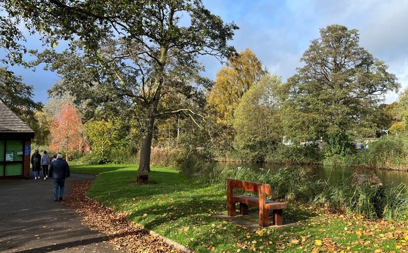 🎃 Beacon Park Halloween Puzzle Trail
Lichfield | until 2 Nov 2025 | £1.50 per trail sheet
Clue sets: Ages 3+ or Older kids

Head to the park &amp; hunt down 8 spooky puzzles hidden along the trail this weekend!🕵️‍♀️🍂

Crack all the clues to earn a small prize! 
visitlichfield.co.uk/listing/beacon…