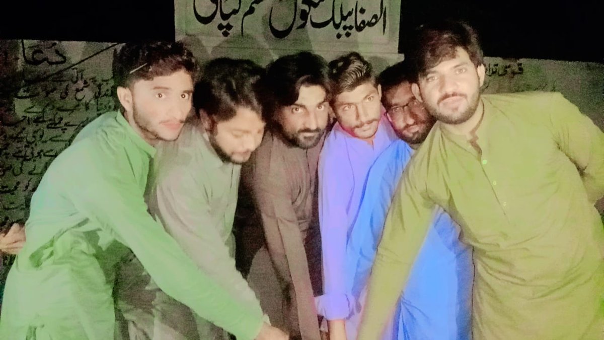 MSMofficialNP's tweet image. مصطفوی سٹوڈنٹس موومنٹ تحصیل منکیرہ یونٹ کپاہی ضلع بھکر کے زیرِ انتظام ایم ایس ایم کے 31ویں یوم تاسیس کے موقع پر پروقار کیک کٹنگ کا اہتمام کیا گیا۔

.
.
.
#MSMNPUNJAB #MSMForStudents #Bhakkar #31YearsOfMSM #MSMMankera #MSMOfficialNP #SMTeamMSMNPunjab #MSMFoundationDay