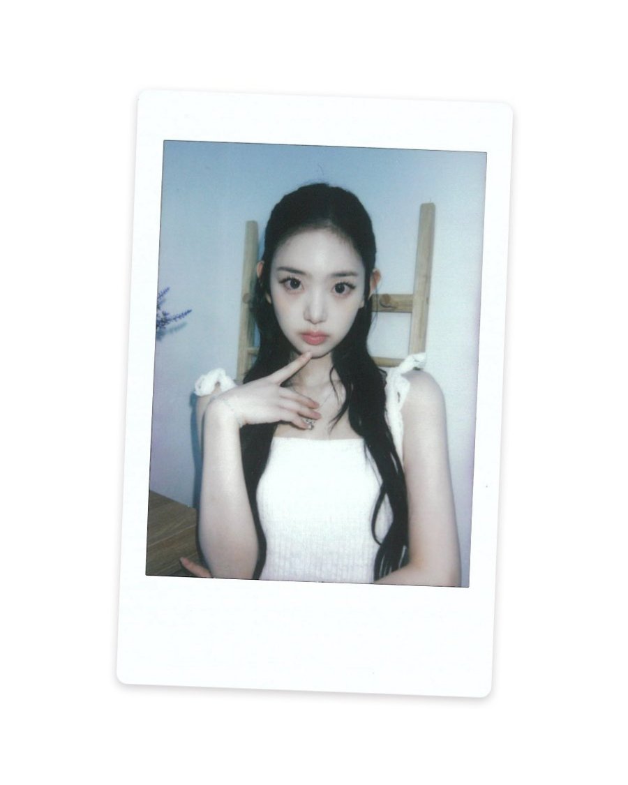 summaerry's tweet image. ㅤ
                  ꒰ #moiCHÉRII ꒱ 
      ᰔᩚ 𝐹𝑟𝑜𝑚 𝑡ℎ𝑒 𝑆𝑢𝑚𝑚𝑒𝑟 𝗗𝗘𝗥𝗔 🍀

CHÉRII~~! Aku baru saja mencoba berfoto dengan camera polaroid yang baru. Menurut kalian, bagaimana hasilnya? (⁠｡⁠•̀⁠ᴗ⁠-⁠)⁠✧

ㅤ