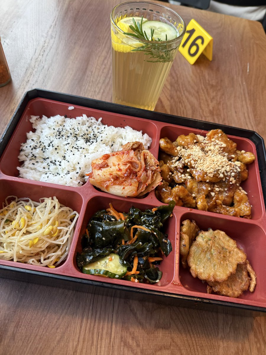 _hamstudy's tweet image. because of the trip i missed 2 classes so i will try to catch up on everything during this weekend 🇰🇷

#studytwt #langtwt