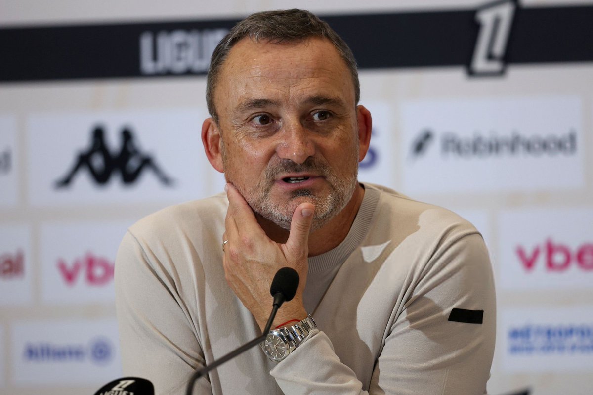 Vibes Foot tweet media