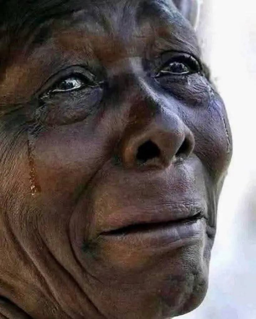 Bu gözler sessiz kalanlardan şikayetçi olacak.

Gazze                     💔                      Sudan