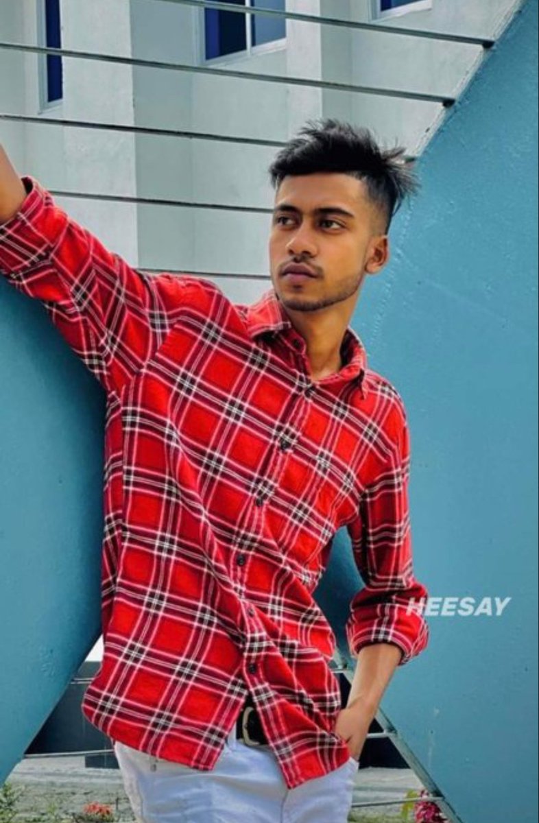 FarukF37's tweet photo. ছেলেটা কিন্তু সেই https://t.co/KHthoTxdWN