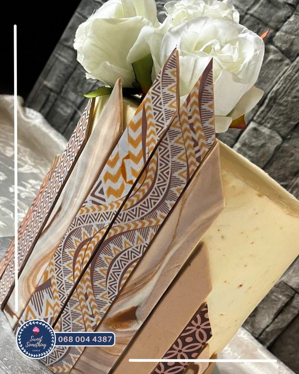 SweetSomethingC's tweet photo. A stunning custom African panel cake with white floral décor perfect for weddings, birthdays, or elegant celebrations.

With love in Spruitview, delivering to Vosloorus, to Alberton.

📞 WhatsApp: 068 004 4387
✨ Sweet Something Cakes – Elegant Cakes Johannesburg &amp; Ekurhuleni https://t.co/QMkdjgWUcm