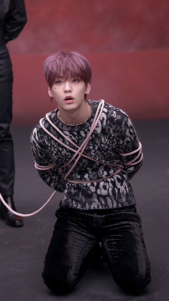 i vote for #TOMORROWXTOGETHER on #2025MAMAVOTE

THIS IS A THREAT! I WILL TIE U UP LIKE SOOBIN! 
1 RETWEET = 1 VOTE
1 REPLY = 1 VOTE