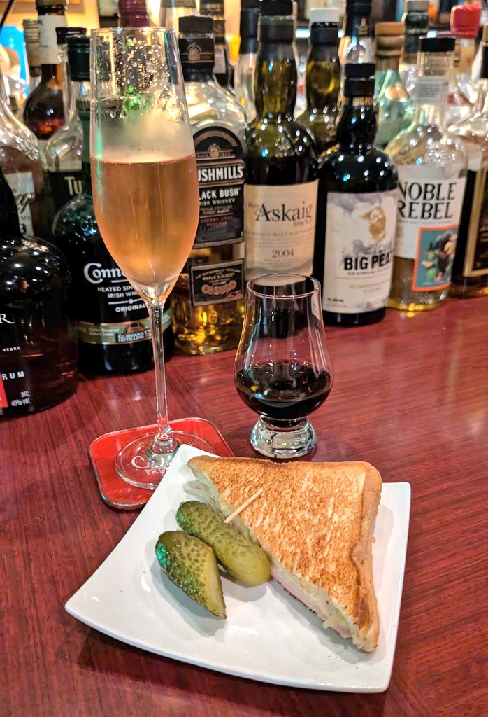 Bar Quanz
周年おめでとうございます😊