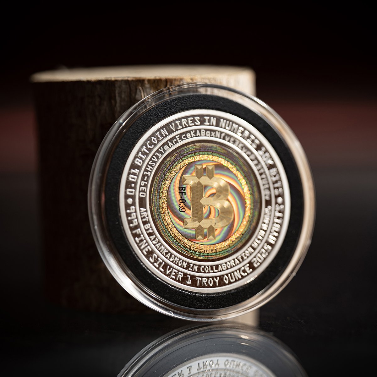 FractalEncrypt's tweet image. Two beautiful and classy Orenda Coins by @AdamKadmon55 We have 36/39 and 39/39 available, love the numbers! 

From the listing:
&quot;The design of the series is absolutely new, based on the late Bitcoin Mandala panels I started making in 2022. 

In all my works there is a continuous…