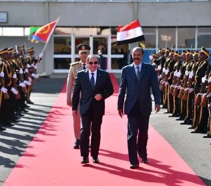 رئيس أريتريا أسياس أفورقى جاي مصر فى زيارة لمدة 5 أيام بدعوة من الرئيس السيسي.

هيحضر افتتاح المتحف، لكن مش ده بس الهدف الأساسى من الزيارة…فى ظل تصريحات اثيوبيا مؤخراً عن حتمية النفاذ للبحر عن طريق أريتريا و تهديدها بالحــ..ـرب.

زى ما مصر منعت التهجير غصب عن امريكا...