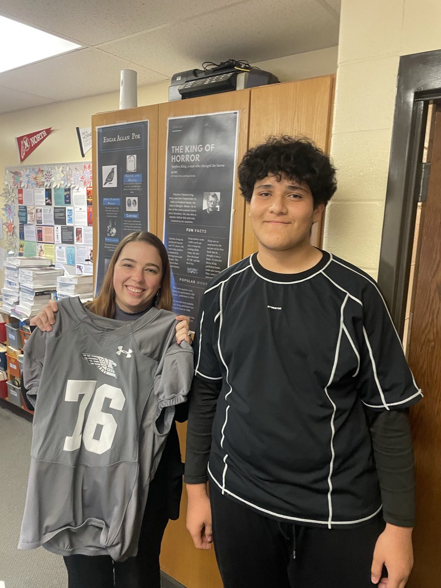 FootballWNHS's tweet image. Game 9 kicks off at 7pm tonight when we face Maize at Maize High School. Thank you to our Teachers of impact: Coach Bailey, Coach Falk, Mrs.Thamsakon, and Mrs. Bailey Williamsons. Thank you for what you do!!! @WichitaNorth259