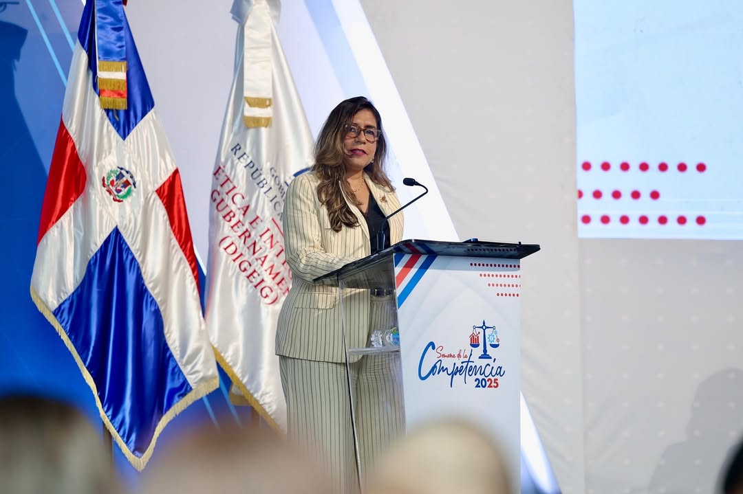 DIGEIGRD's tweet image. 🌐 Inicia la #SemanaDeLaCompetencia2025. 
Una jornada dedicada al diálogo, la reflexión y la construcción de mercados más justos y transparentes, junto a representantes del BID, la OCDE
#ProCompetenciaRD #LibreCompetencia #Transparencia #ÉticayTransparencia