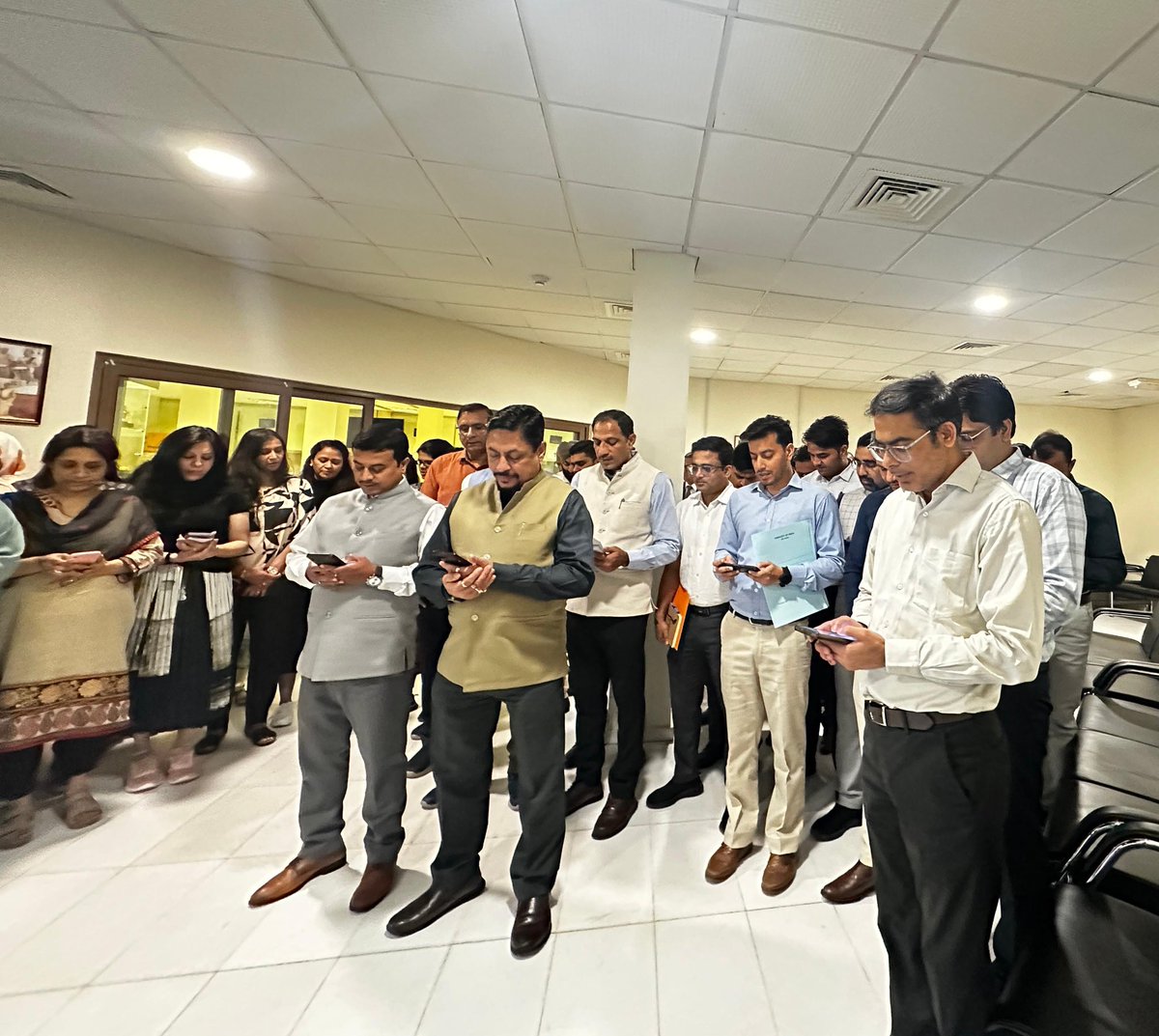 IndembAbuDhabi's tweet image. Furthering our commitment to unity &amp;amp; integrity! 

On the occasion of #NationalUnityDay and #VigilanceAwarenessWeek, Amb @d_mittal73 administered #RashtriyaEktaDiwas Pledge and Integrity Pledge to the Embassy members today.