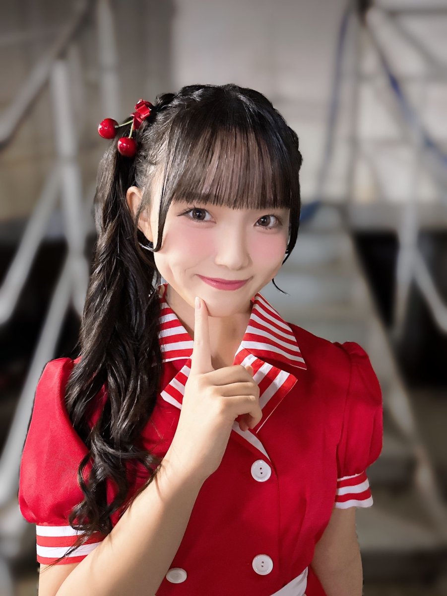 つんつん👉🏻👈🏻 おはつん🍒 今日は「Lovefes 2025」💛 #STU48 #岡村梨央