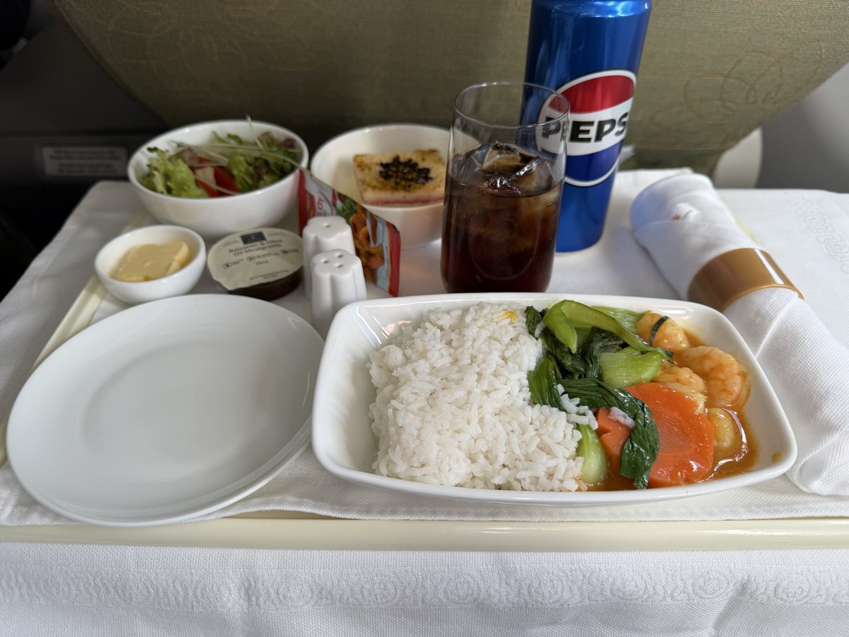 Lovely although bumpy trip on Vietnam Airlines’ A321-200. 

Happy to be in Bangkok for a few days.