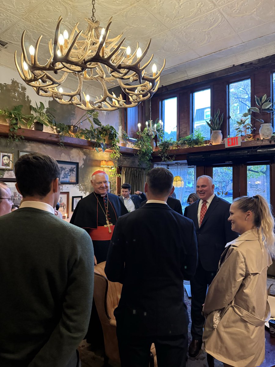 Great to be with <a href="/JackPosobiec/">Jack Posobiec</a> <a href="/realTanyaTay/">Tanya Tay Posobiec ☦️</a>  <a href="/EvaVlaar/">Eva Vlaardingerbroek</a> and <a href="/RaymondArroyo/">Raymond Arroyo</a> last night with Cardinal Mueller at Butterworth's.

Great food and great time with Cardinal boldly defending the faith.