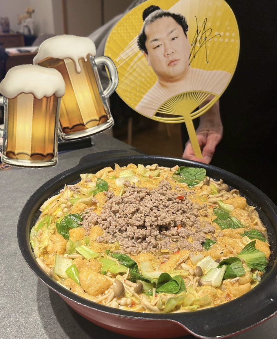 uuuusagiinu's tweet image. 今日は担々鍋作りました🍲
辛さと甘さが私にはちょうどよくてとっても美味しかったです😆
こんなの家で作れるんだ〜と感動‼︎
鍋は多めに作って次の日のお昼にも食べられるからありがたい！
高田川部屋のみなさんもこれ食べてたんですねー☺️
#櫻流　#絶品ちゃんこ