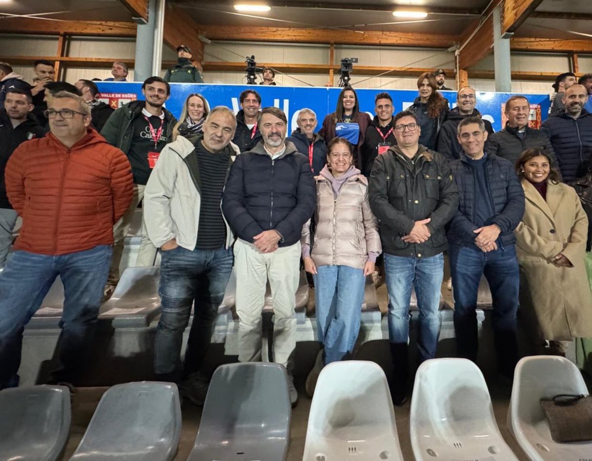 🏆 Ayer estuvimos acompañando y animando a nuestro <a href="/AUPAEGUES/">C.D. VALLE DE EGÜÉS FUTBOL</a> ⚽️ en la Copa del Rey

No pudo ser 😞 pero estamos orgullosos 💪

Seguiremos apoyando y comprometidos con las mejores de las instalaciones para que nuestros equipos compitan en las mejores condiciones