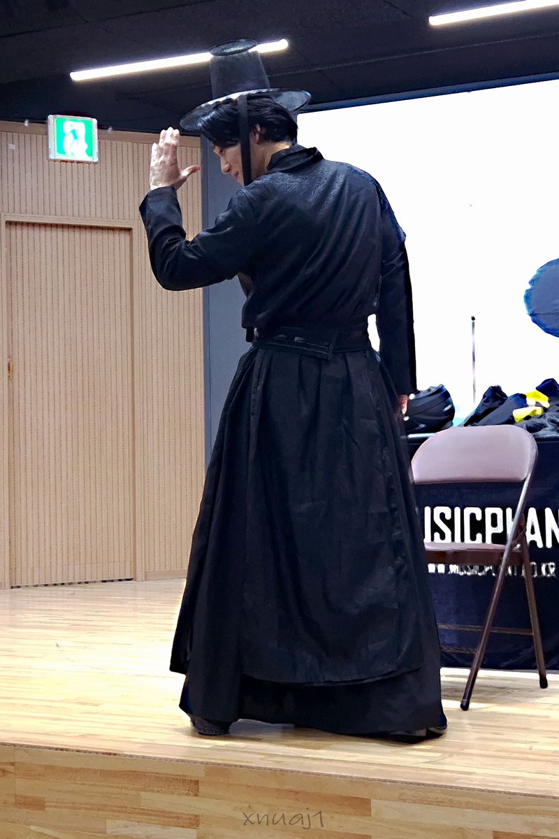 251024 뮤직플랜트

케데헌 종대 ⌯ᵔ⩊ᵔ⌯ಣ
거짓말 벌써 일주일이나 지났다니....
내 시간을 돌려주렴

#첸 #CHEN #김종대