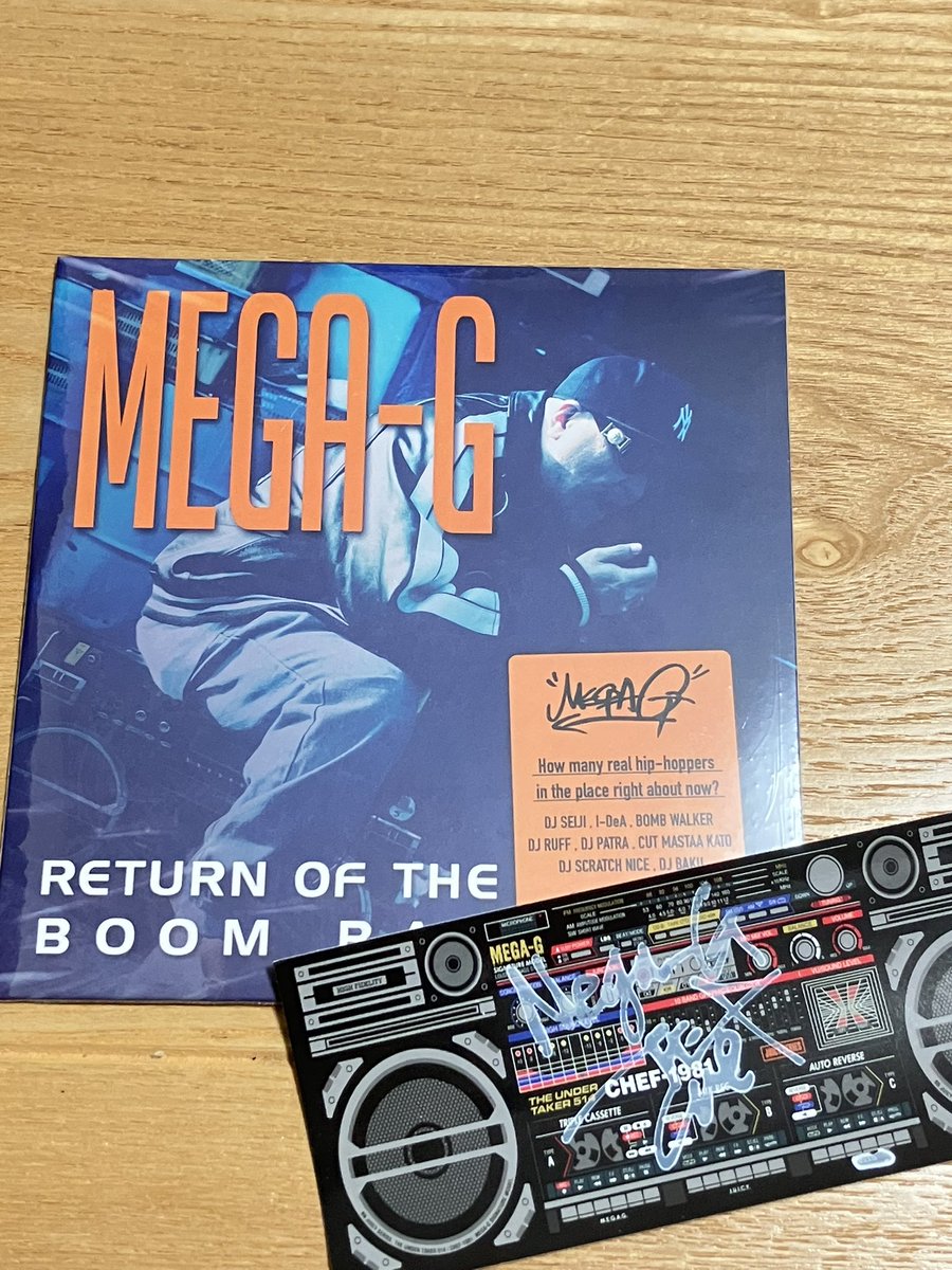 MEGAさんのCD『RETURN OF THE BOOM BAP』届いた📦
直接買いたかったけど、最近なかなかメガさんLIVE行けず🥺(12月頭のん行けるかも🤭)
インスト入りなんめっちゃ嬉しい✌️