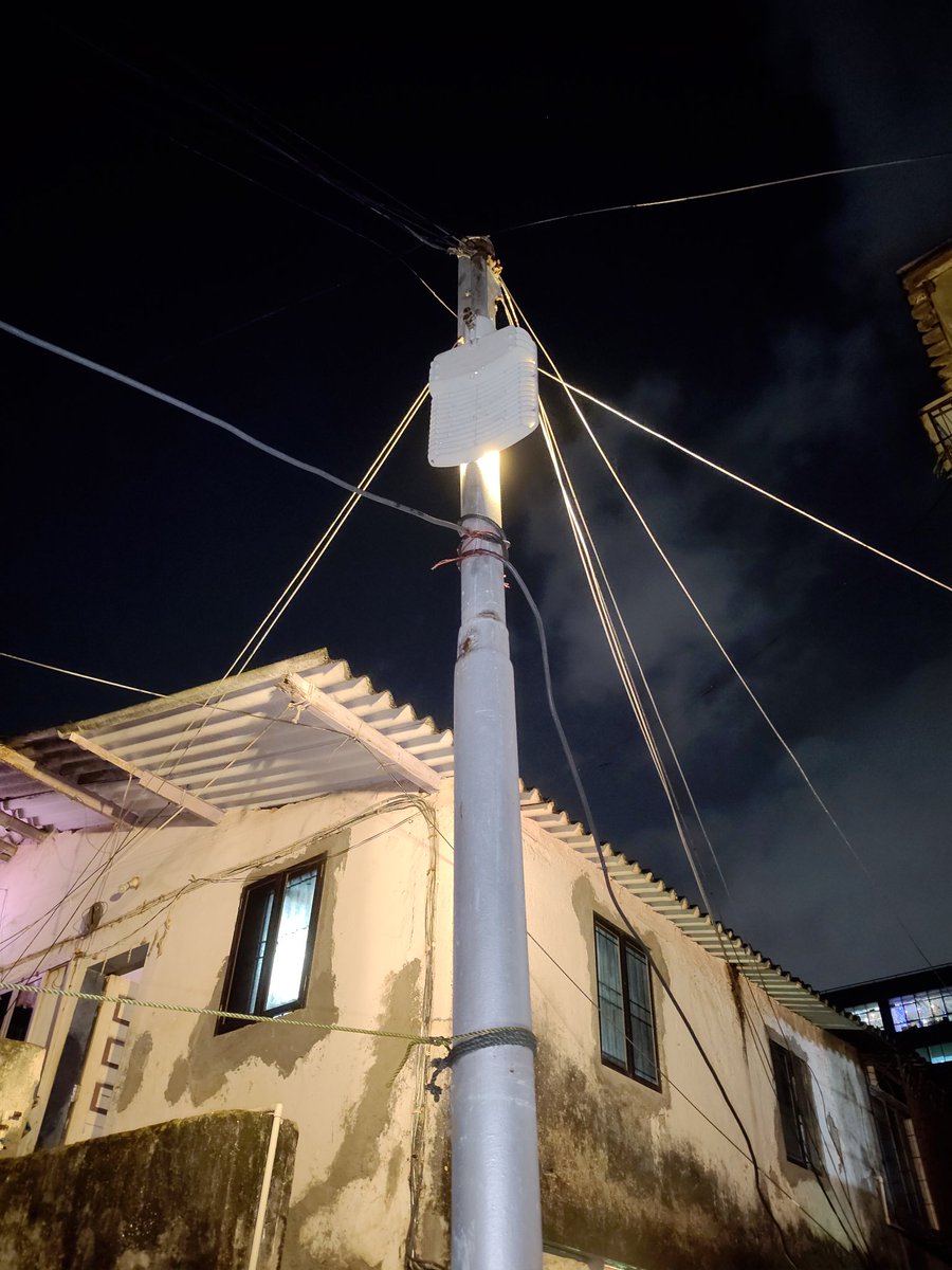 PGigool's tweet photo. @Adani_Elec_Mum the street light pole near couto villa in kirol village Vidyavihar west is dangling. It might fall anytime there are children who play near the pole please attend to the same at the earliest. https://t.co/Sbw7AOoVLR