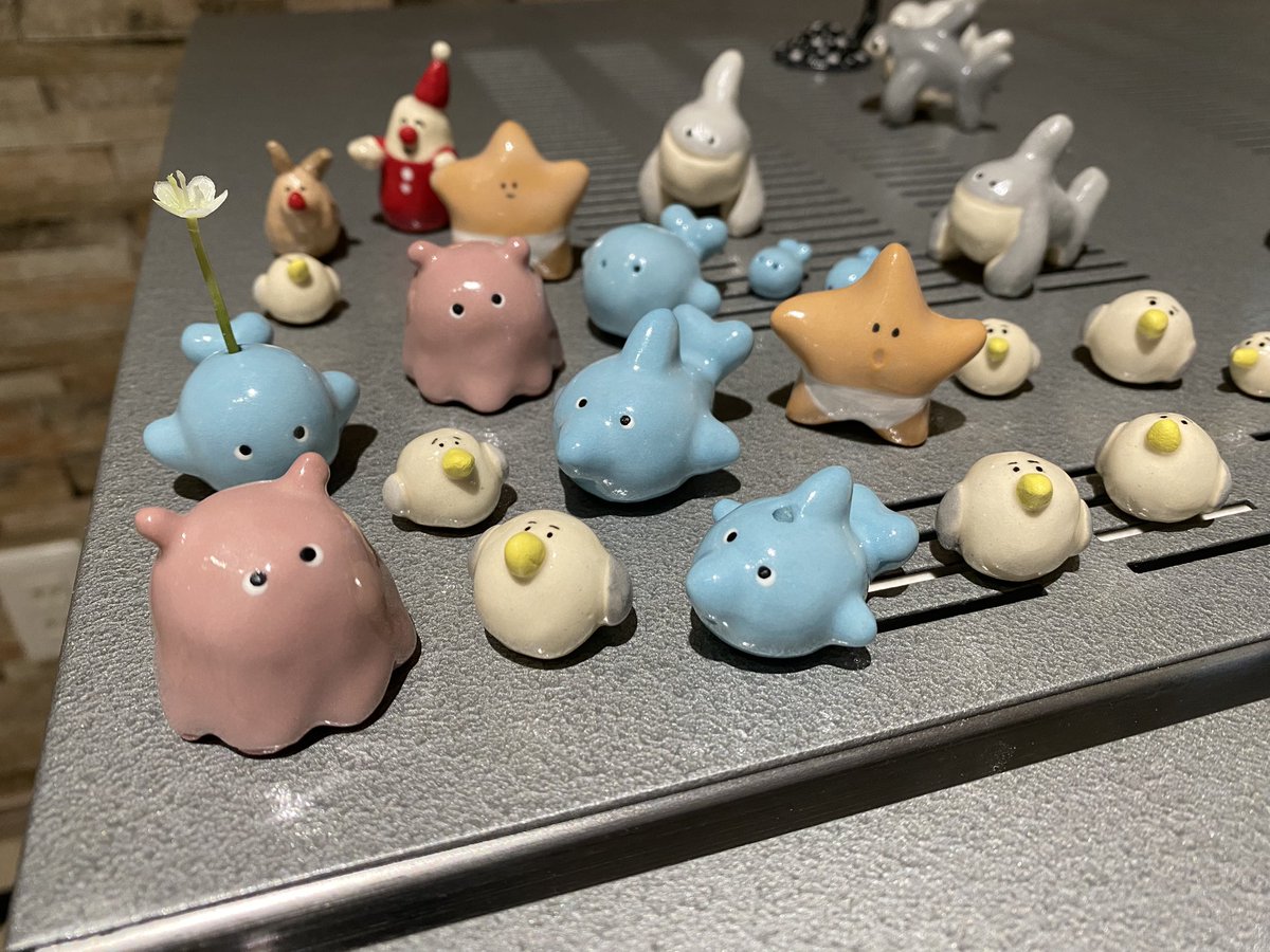 珊瑚　花？ 高知の珊瑚ブローチ小 すずらんA -【当店限定】すべて1点もの