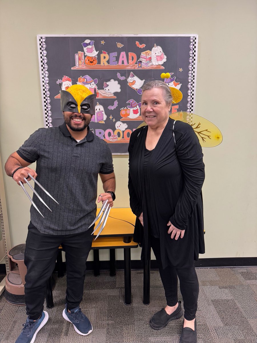 ThoroldLibrary's tweet image. Happy Halloween from TPL! 🍂🎃👻