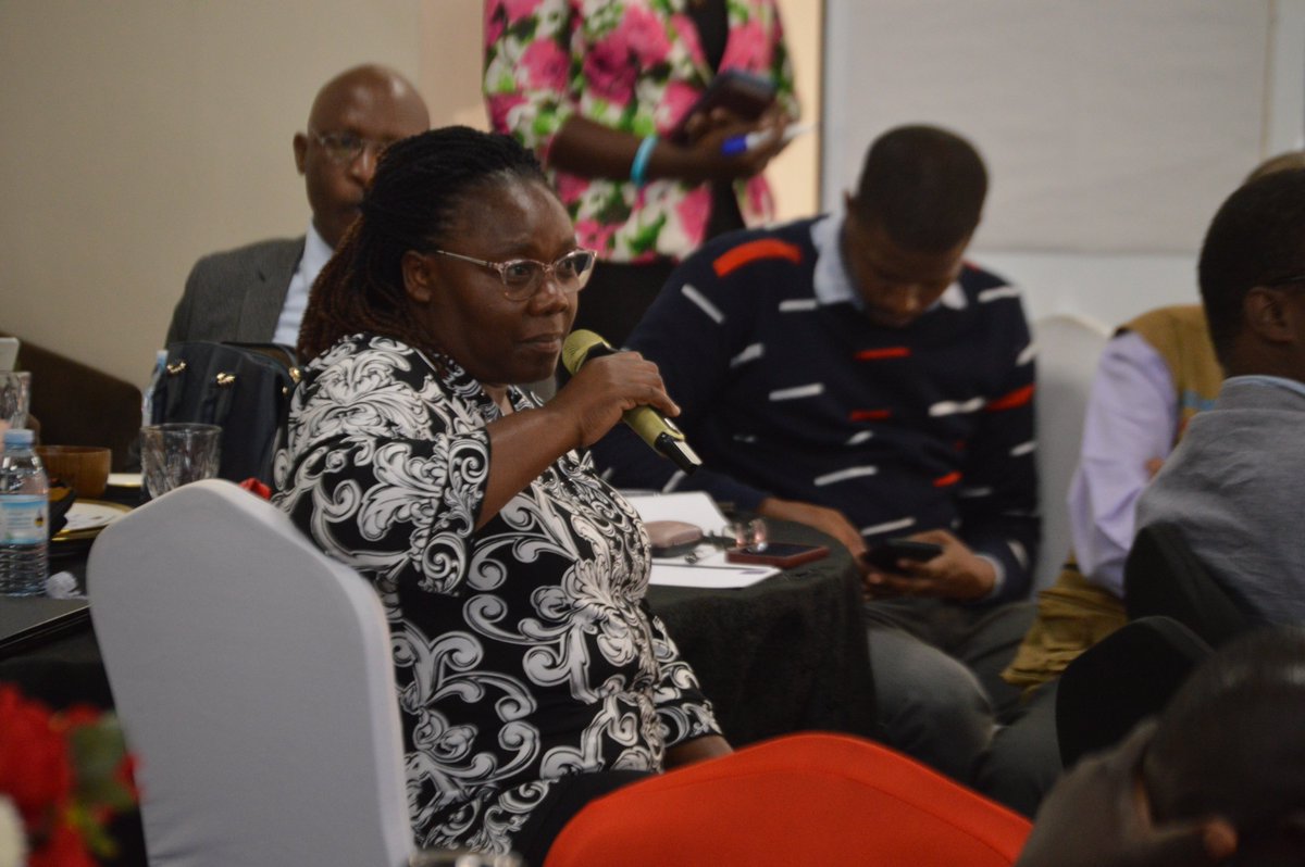 #HappeningNow 
A dialogue meeting is being held to discuss the community analysis report on the HIV response. The team will present the report, which was compiled by a coalition of various organizations and the <a href="/aidscommission/">Uganda AIDS Commission</a> with guidance from the <a href="/MinofHealthUG/">Ministry of Health- Uganda</a>.