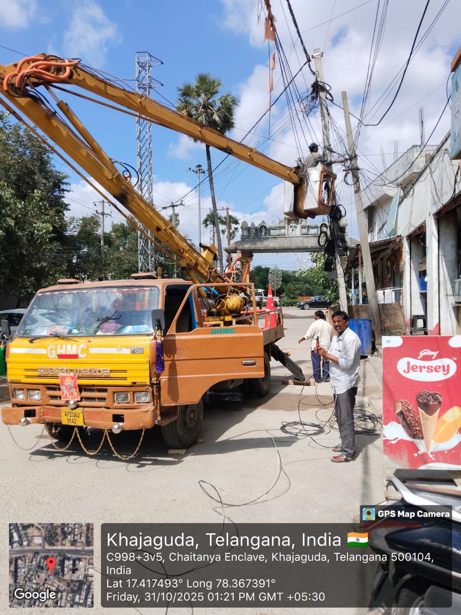 ae_elec_c20's tweet photo. @hellozaidd @GHMCOnline New street lights arranged https://t.co/RiNzwc7FFs