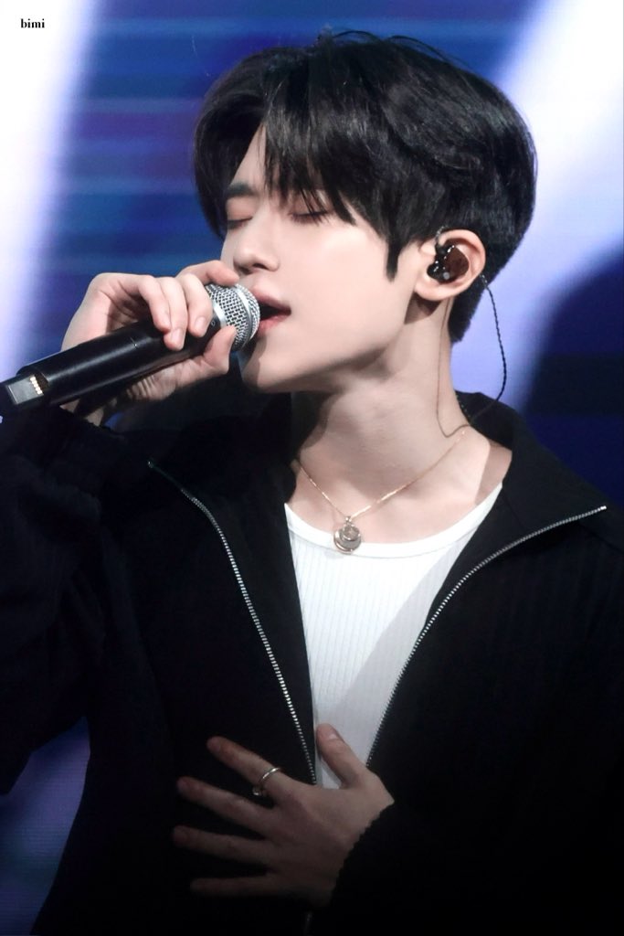 bimi511's tweet image. 251031

#시온 #SION #シオン
#NCT #NCTWISH