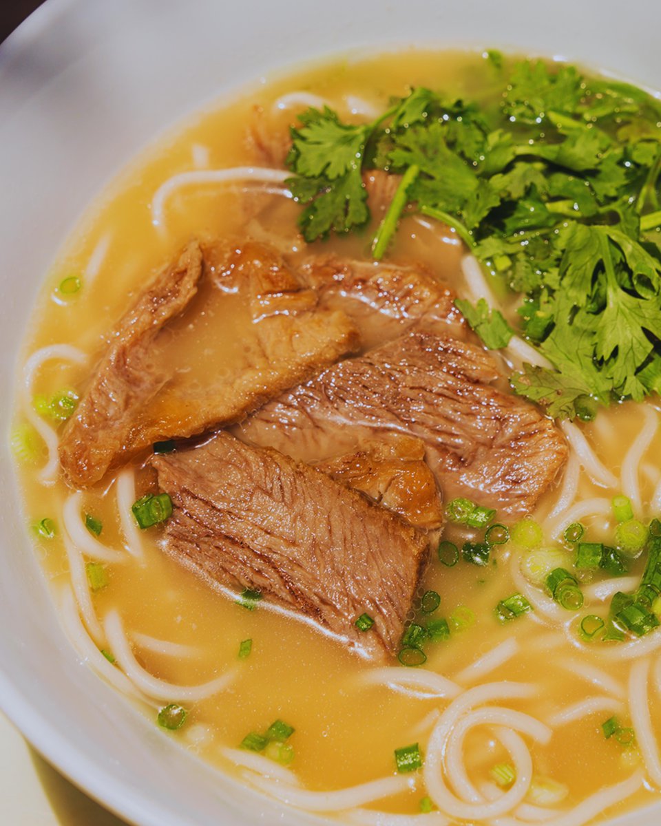 SoukAlSeef's tweet image. From dimsum dreams to street food delights, #HKNoodle never disappoints! 🍜

 كل زيارة لهونغ كونغ نودلز تجربة مليئة بالمذاق الممتع. 🍜

#SoukAlSeef #DubaiRetail