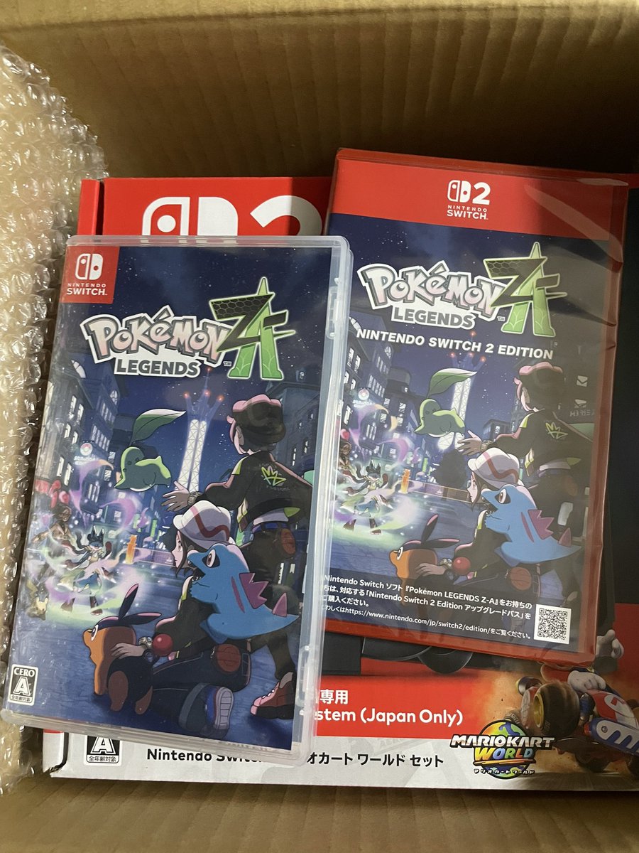 XENO______'s tweet photo. 我慢できずポケモンは2個買ってました。 https://t.co/26SzgZ30wA