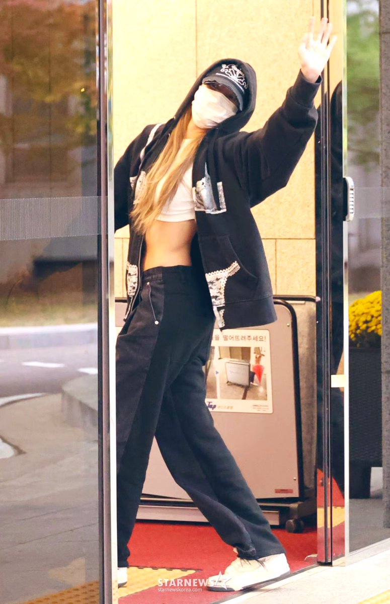 archive_lisas's tweet image. 