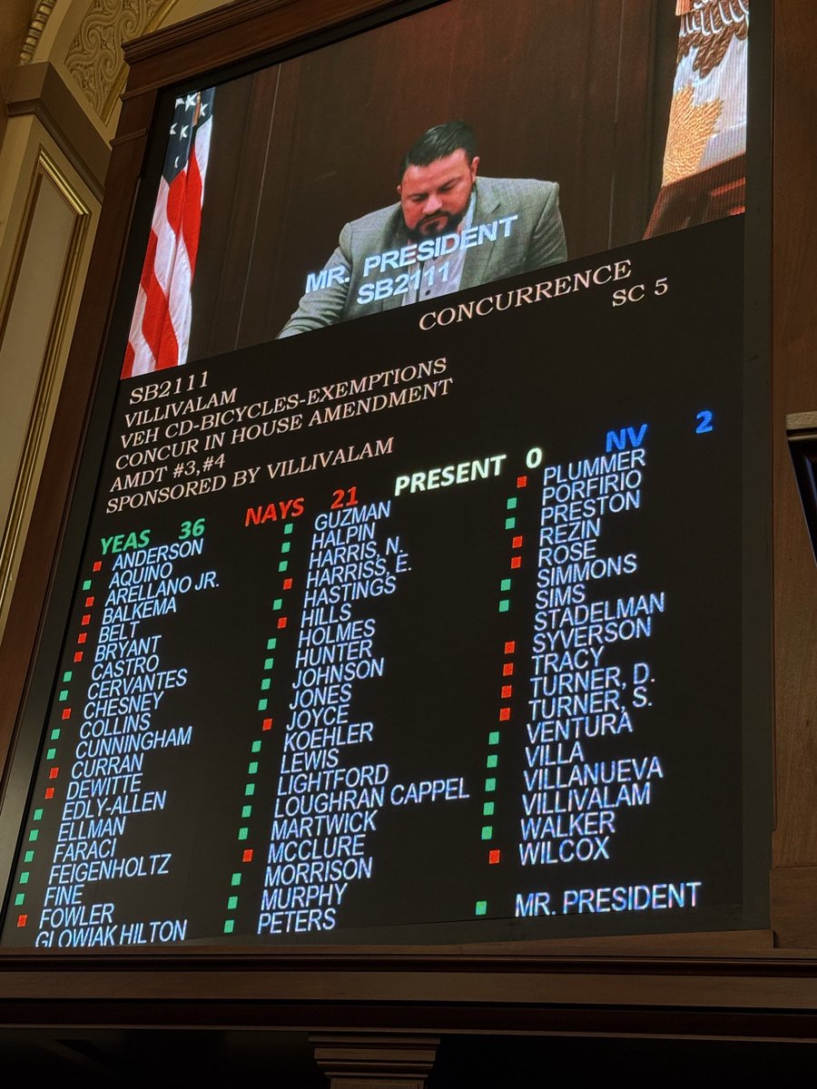 Breaking: The Illinois Senate approves an annual $1.5 billion funding plan to avert the fiscal cliff facing Chicago public transit agencies. It also reforms the governance structure. The <a href="/RTA_Chicago/">RTA Chicago</a> will become the Northern Illinois Transit Authority. Now goes to Gov. Pritzker.