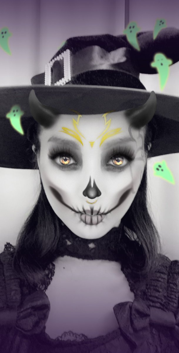 🎃 Happy Halloween〜 👻

This photo was taken on October 31, 2019.（📷 Snapchat）

🍭 Trick or Treat！🍬

#Halloween