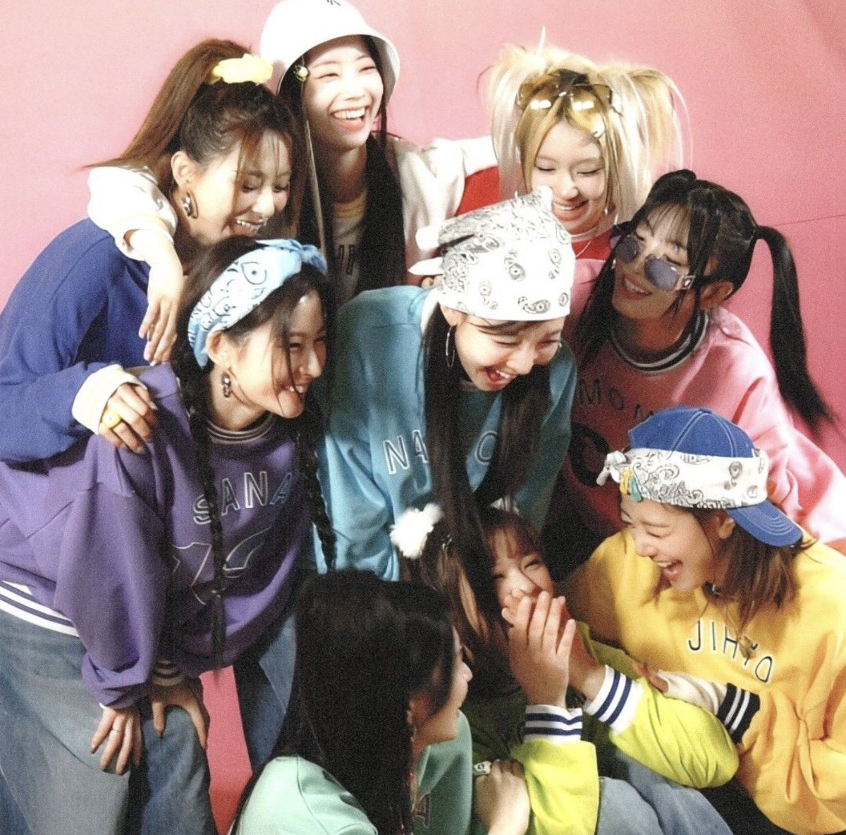 twicepopbase's tweet image. MAMA AWARDS 2025 | ROUND 2 

TWICE BASE VALID VOTE FOR TODAY

1 TWEET/RT = 1 VALID VOTE
I vote for #TWICE at #2025MAMAVOTE