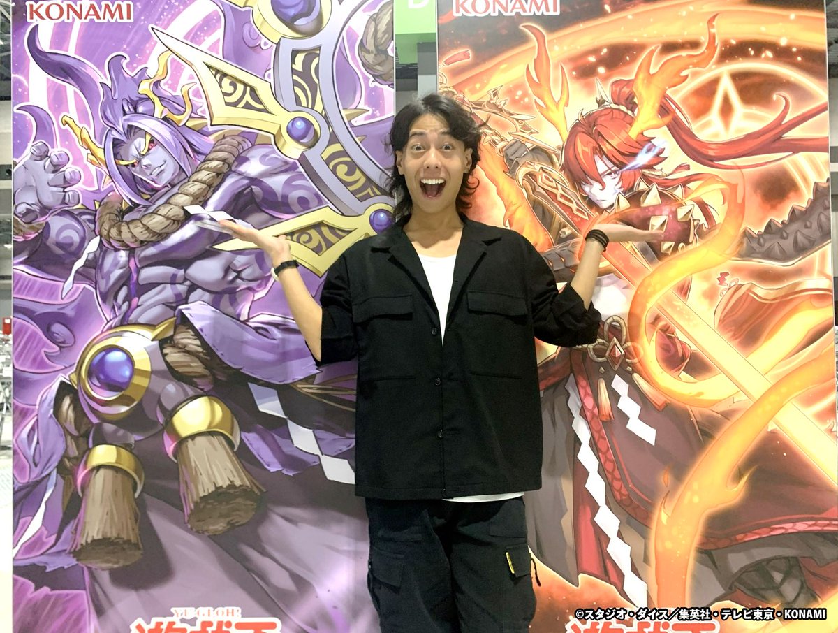 ＼　明日開幕🎉　／
#YCSJ 𝐍𝐀𝐆𝐎𝐘𝐀 𝟐𝟎𝟐𝟓
𝟏𝟏.𝟏 𝐒𝐚𝐭

会場にはこちら
様々な遊戯王カードゲームの
モンスターイラストが描かれた
パネルが展示されています‼️

LIVE配信に出演される
悟代 武さんのように
明日、会場で一緒に記念撮影ができます📸

✅詳細
yugioh-card.com/japan/event/yc…