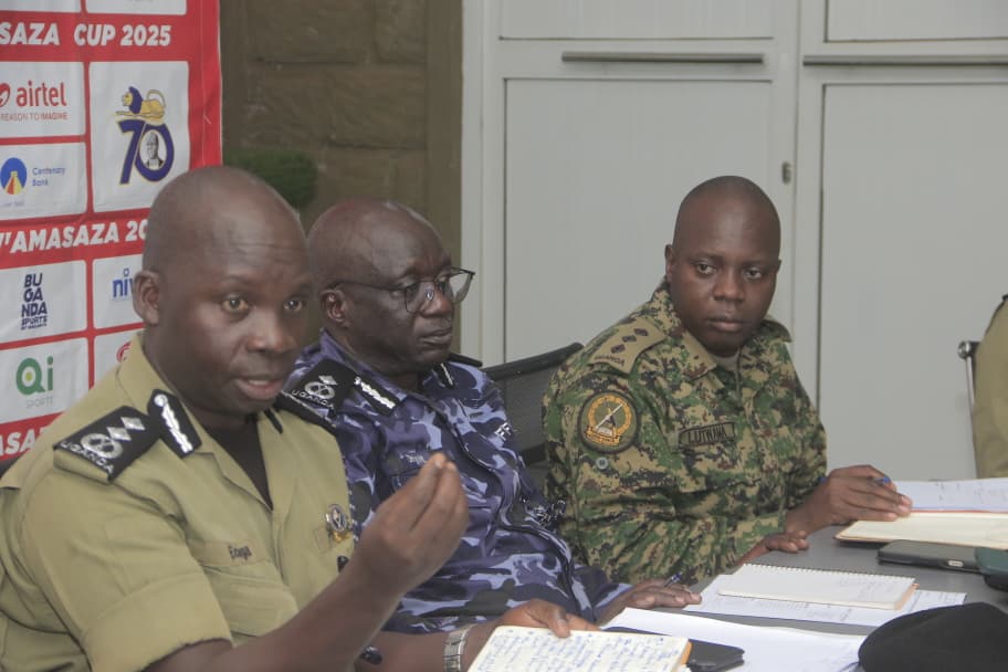 MasazaCup_'s tweet photo. A security and coordination meeting has been held ahead of tomorrow’s #MasazaCupFinal2025 to ensure smooth organization, maximum safety, and a peaceful atmosphere throughout the closing games and grand ceremony at @HamzStadium Nakivubo.
#NakivuboTujja #BugandaSports https://t.co/i4a1RUWjwU