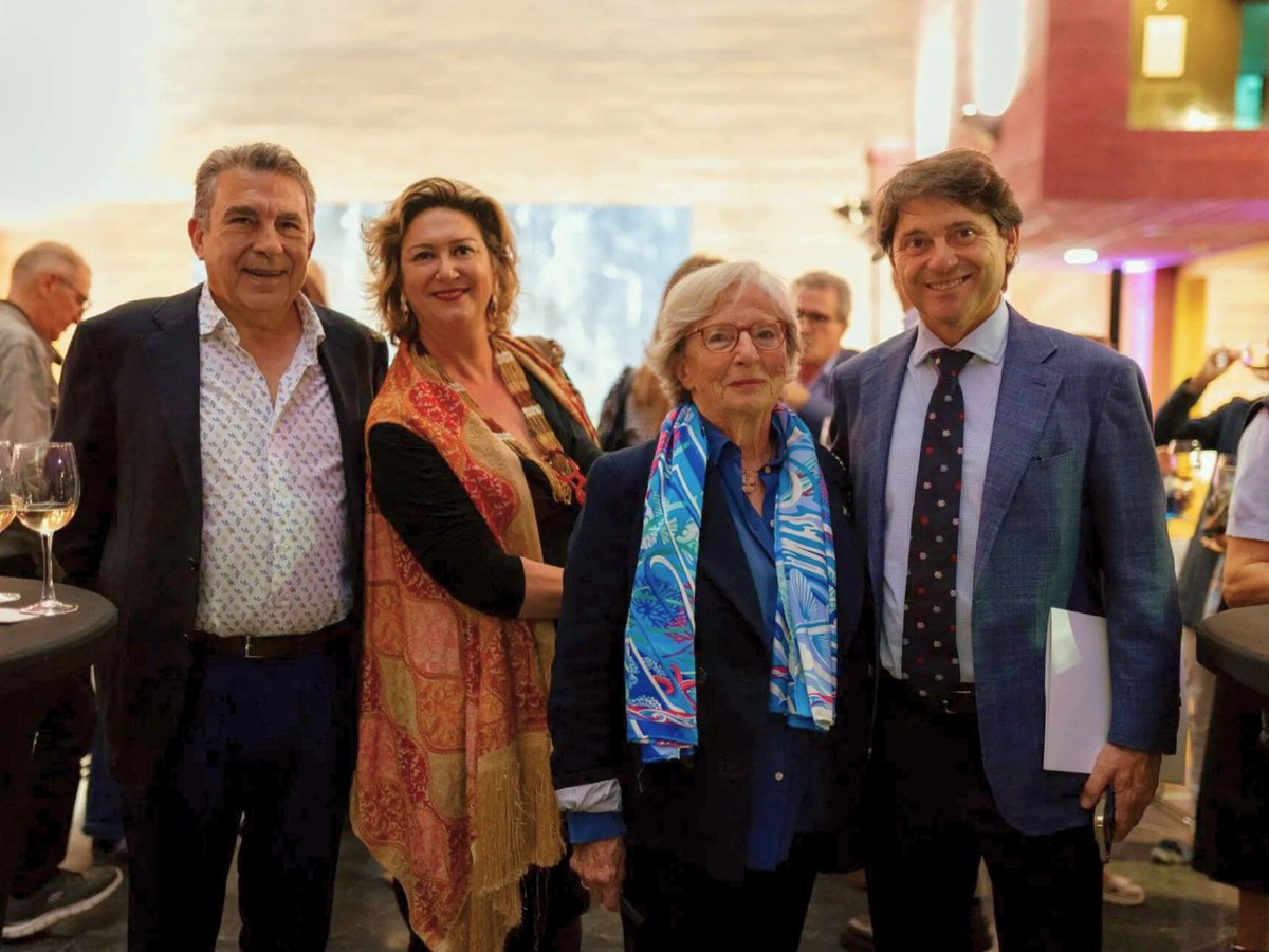 Real Academia de Gastronomía tweet media