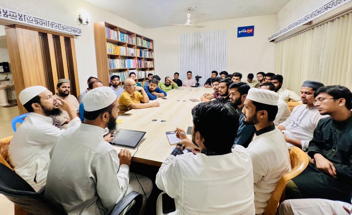 iitr_bd's tweet image. Academic Unit | Special Class 

A special class on “The Development of Hanafi Fiqh in British India: The Thought of Hakimul Ummat Ashraf Ali Thanvi” was held at the Islamic Thought &amp;amp; Research Institute. Conducted by Maulana Ifthekar Jamil, the session ended with a vibrant Q&amp;amp;A.